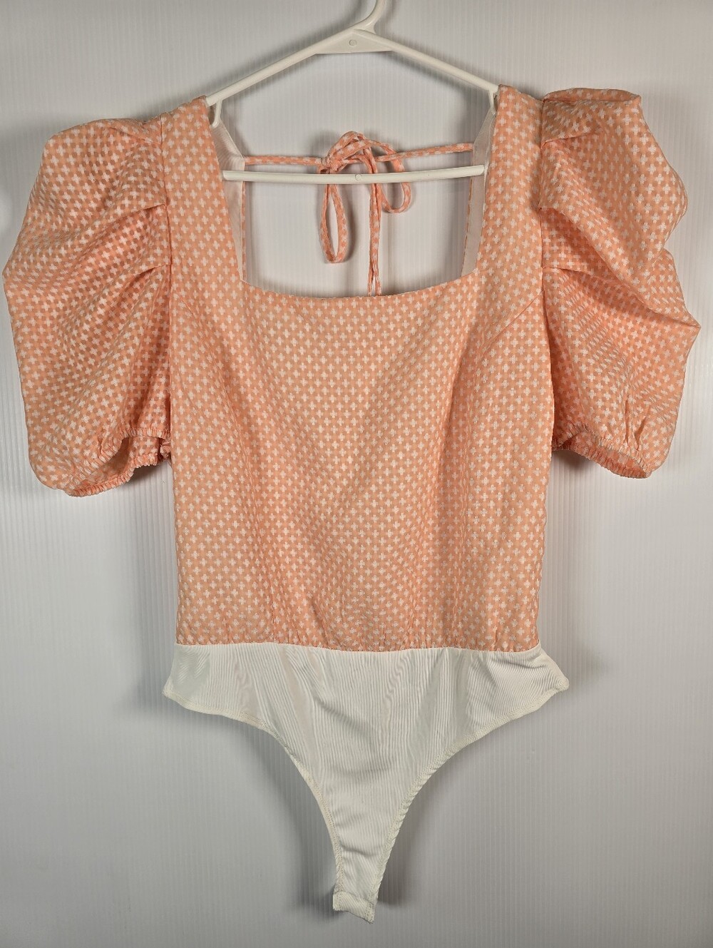 NWT Pants Store Peach Puff Sleeve Bodysuit with White Ribbed Bottom Size Large